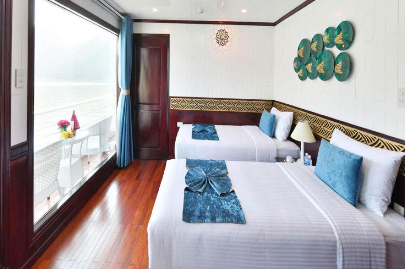 Hotel Halong Sapphire Cruises Ha Long Exteriér fotografie