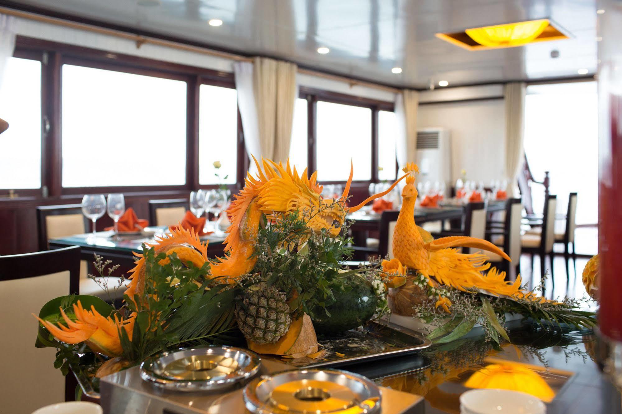 Hotel Halong Sapphire Cruises Ha Long Exteriér fotografie