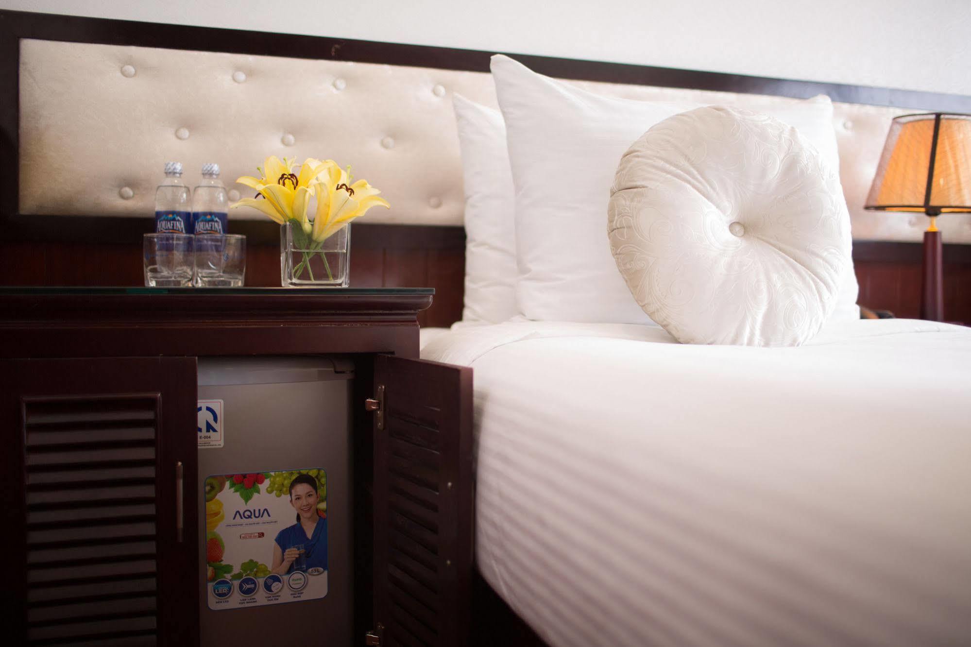 Hotel Halong Sapphire Cruises Ha Long Exteriér fotografie