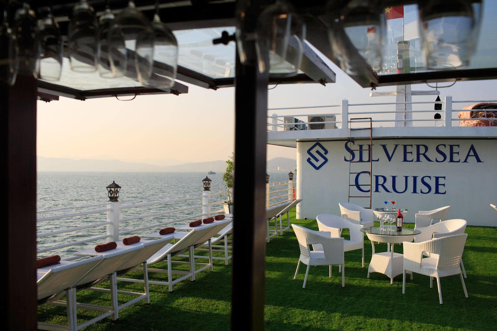 Hotel Halong Sapphire Cruises Ha Long Exteriér fotografie