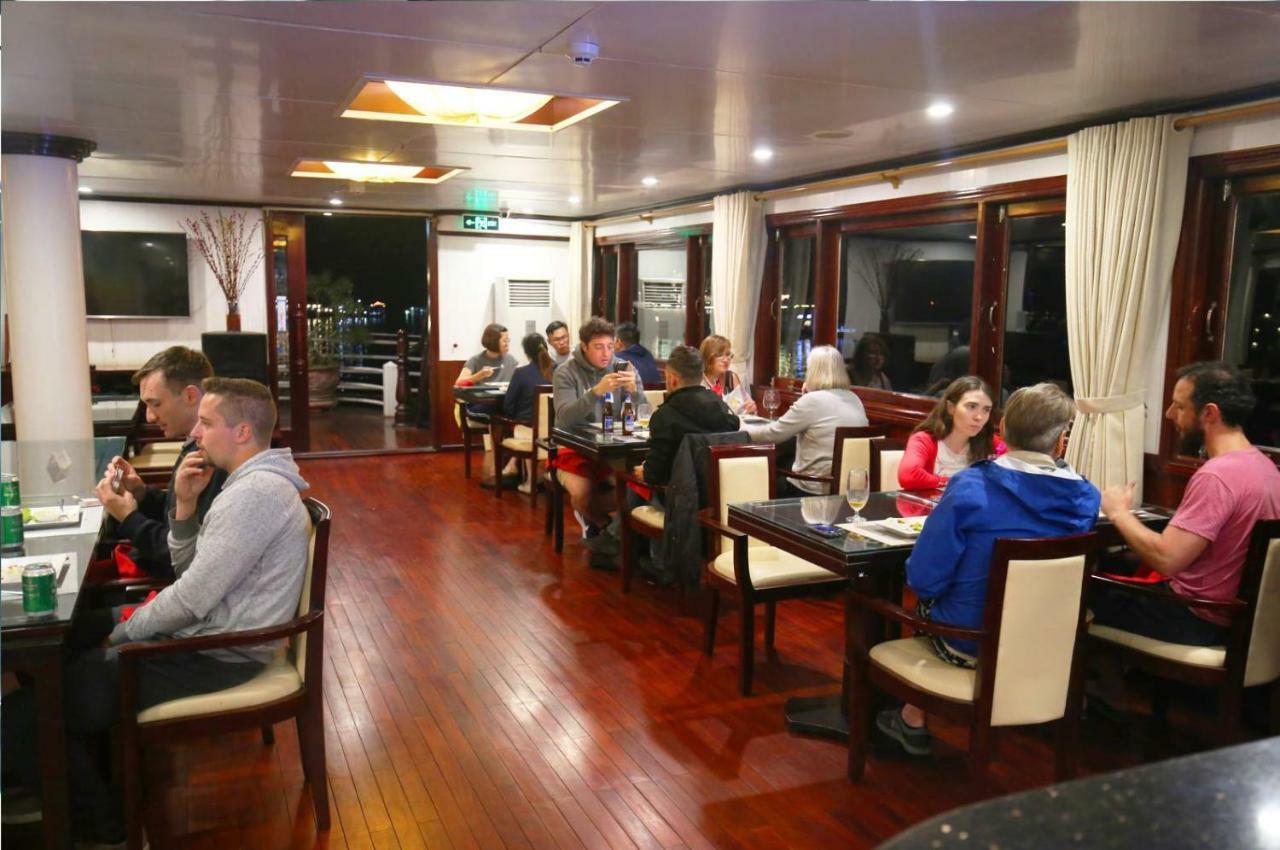Hotel Halong Sapphire Cruises Ha Long Exteriér fotografie