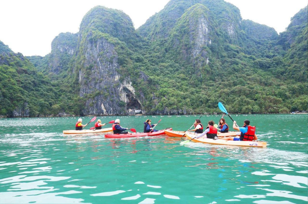 Hotel Halong Sapphire Cruises Ha Long Exteriér fotografie