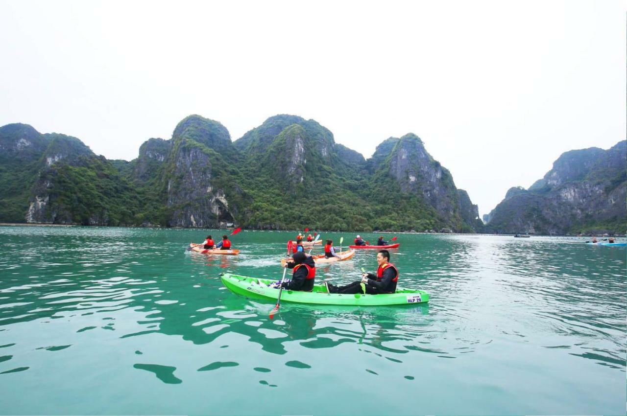 Hotel Halong Sapphire Cruises Ha Long Exteriér fotografie